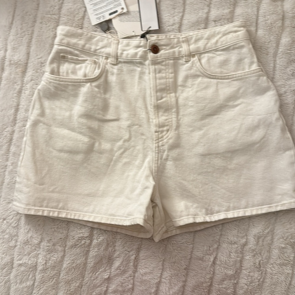 Chloé Dukuno High-Rise White Denim Shorts – Waist Size 33 NWT - Picture 4 of 7